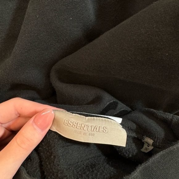 Essentials, black sweatshirt - Picture 4 of 4